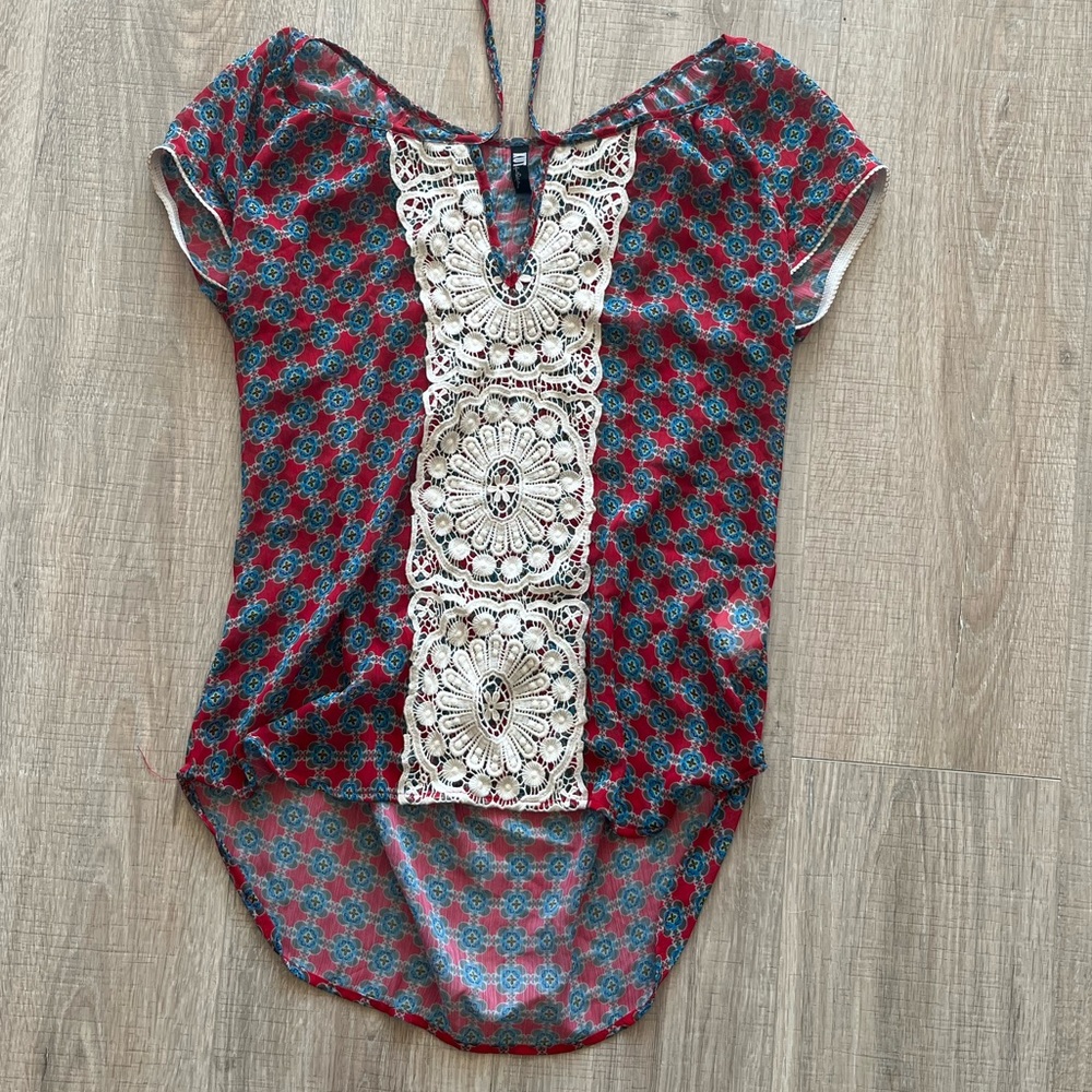 Printed Lace Short-Sleeved Blouse